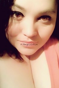 sensual thick women enjoying nasty licking activity