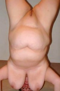 sensual thick chick seductively posing and embracing her kinks