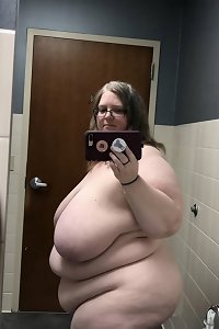 52 year old ssbbw grandma Needs to be BRED immediately